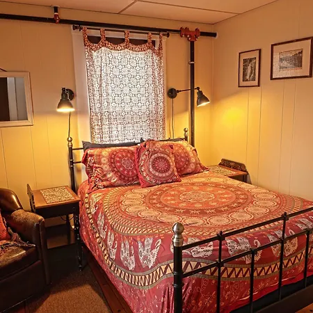The Notch Hostel-2
